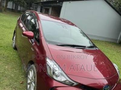 Toyota Prius 2018 Maroon
