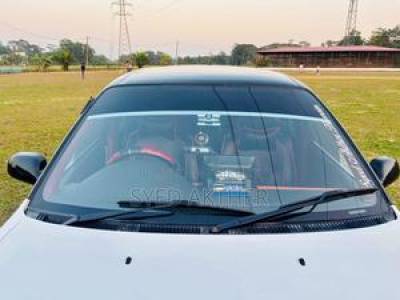 Toyota Corolla 1997 White