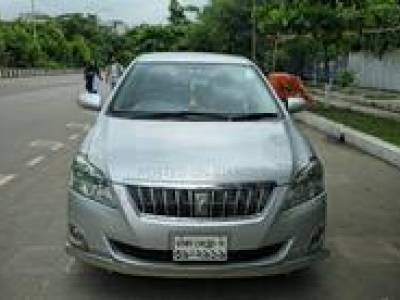 Toyota Premio 2012 Silver
