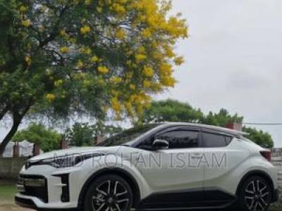 Toyota C-HR Limited FWD 2020 Pearl