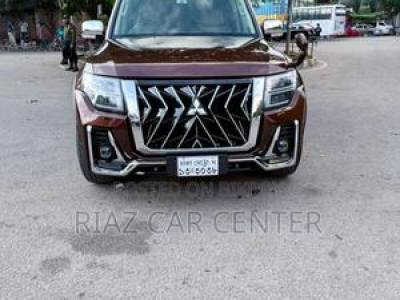 Mitsubishi Pajero 2006 Brown