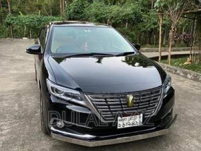 Toyota Premio 2015 Black