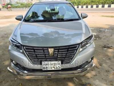 Toyota Premio 2016 Silver